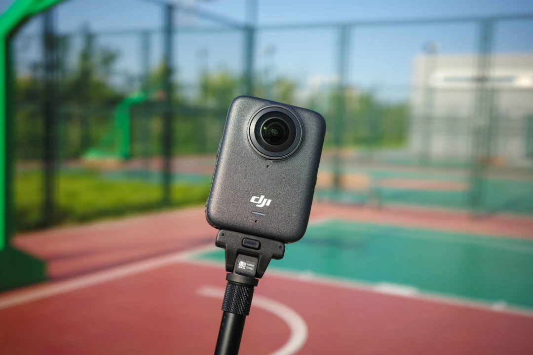 DJI Osmo 360 Review | 8K 360 Camera with Big Sensors