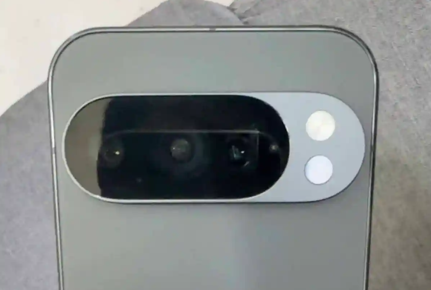 Google Pixel 10 Pro design