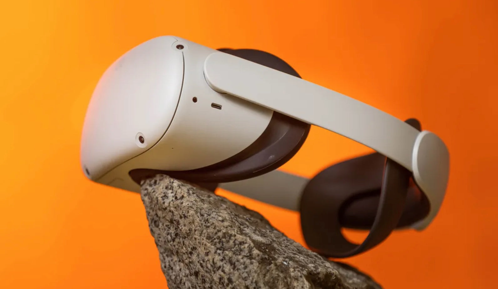 HeyWhatsNew: New Meta Quest 3 headset available soon