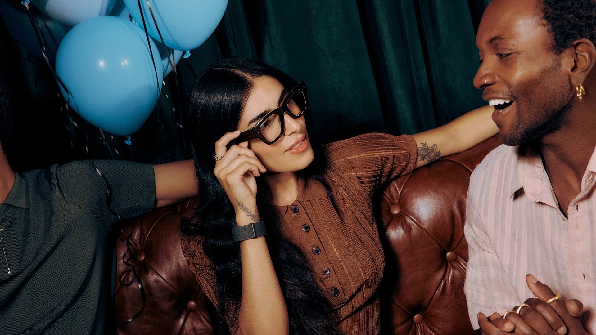 Meta Unveils Major Update for Ray-Ban Smart Glasses: Enhanced AI, Threads Integration, and Neural Handwriting