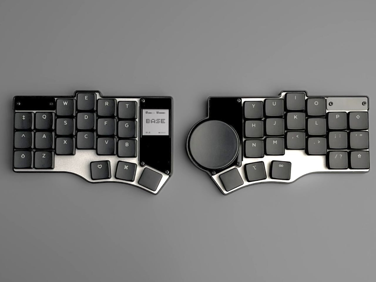 Toucan Mechanical Keyboard Debuts with Split Ergonomic Design, Touchpad, and Display