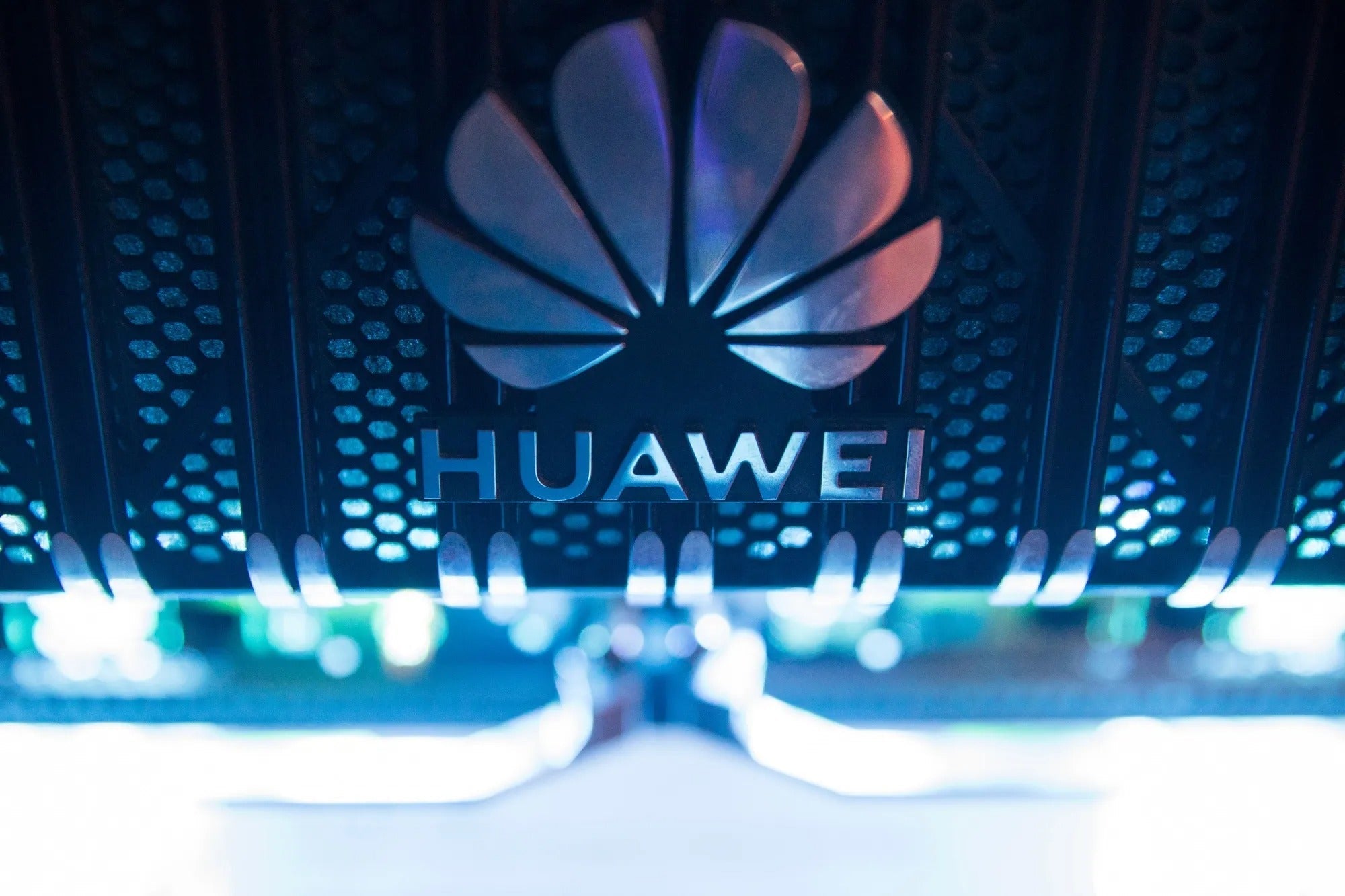 Huawei Developing Ultra-Slim Phone