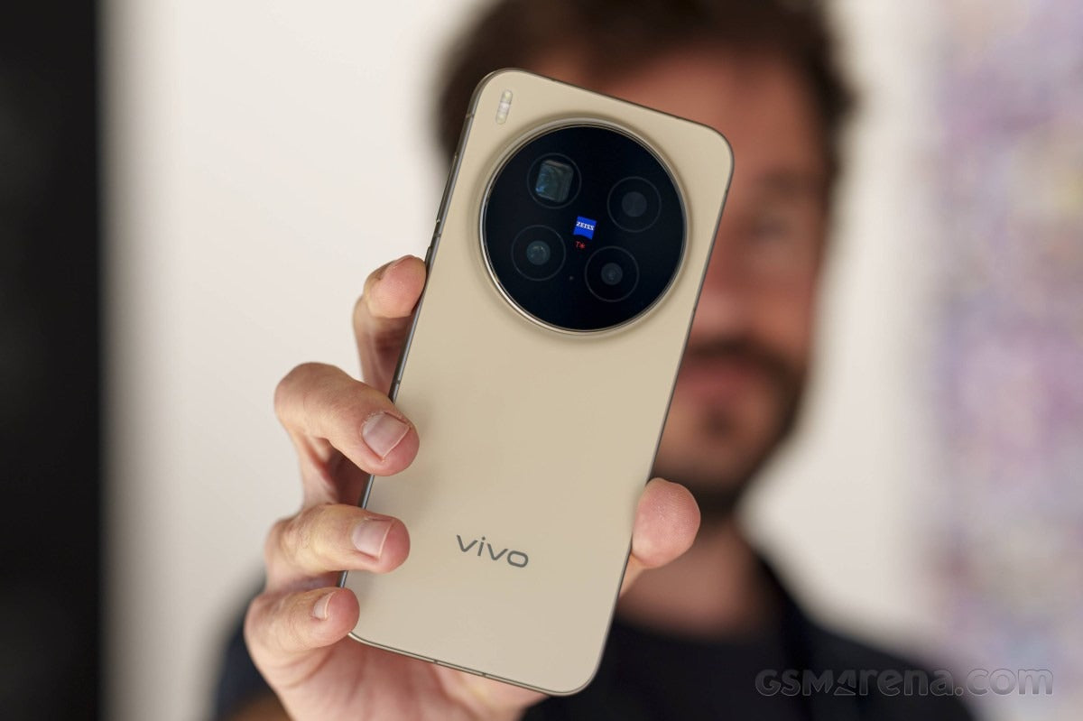 Vivo X500 Pro Max Rumored to Feature 2nm Dimensity Chip and Sony's LOFIC Camera
