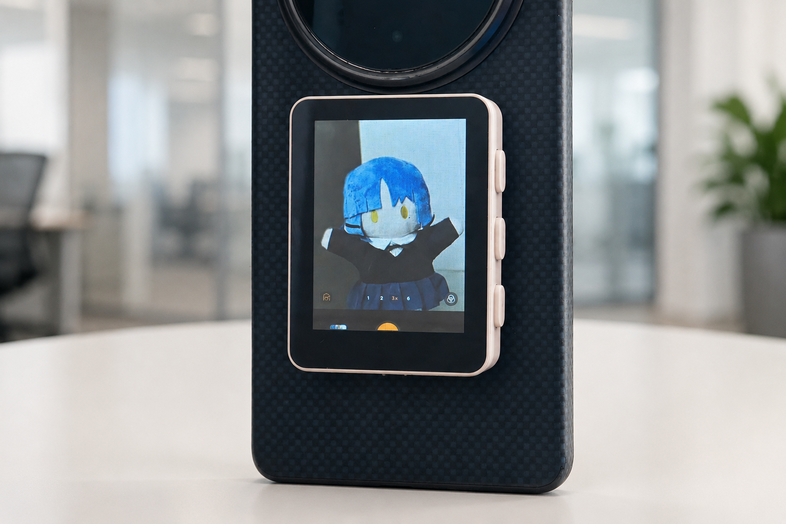 Is a $6 Magnetic Secondary Screen Worth the Hype?