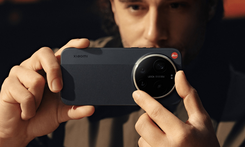 The Smartphone Telephoto War: Continuous Zoom vs. Dual-View vs. Dual 200MP