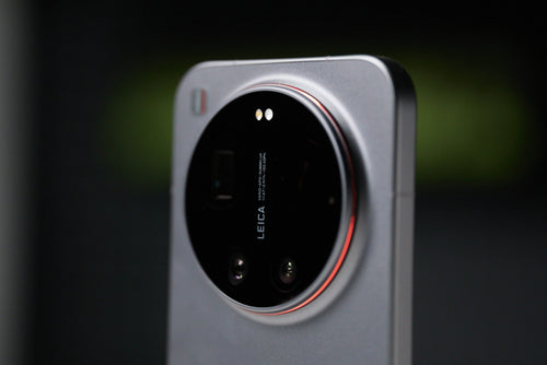 Xiaomi 17 Ultra In-Depth Review: Continuous Optical Zoom + APO Triplet Lens—Has the Phone of the Year Arrived Early?