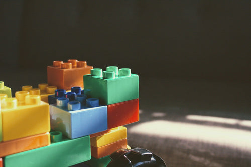 HeyWhatsNew: Lego Introduces Smart Play Bricks and Belkin’s 130-Foot HDMI Adapter Hits the Market