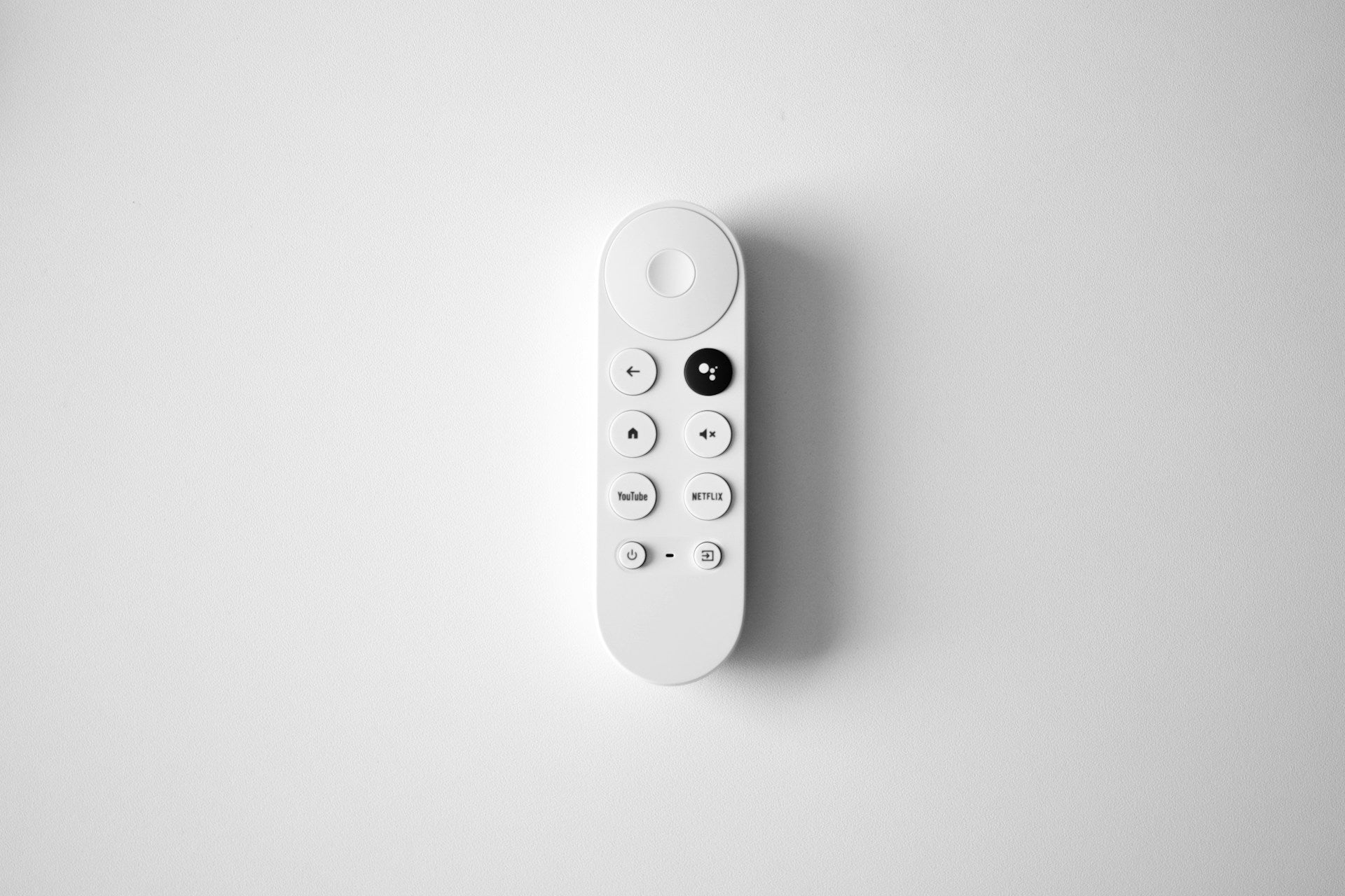 HeyWhatsNew: Never Loose Your Google TV Remote Again, and Apple Is Pleading for the Antitrust Lawsuit to Be Dismissed