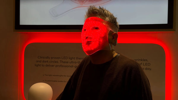 L’Oréal Anti-Aging LED Face Mask