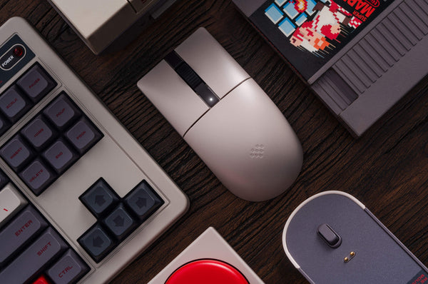 8BitDo Retro R8 N Edition Gaming Mouse & Charging Dock